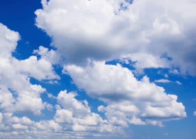 À qui appartiennent les nuages ?